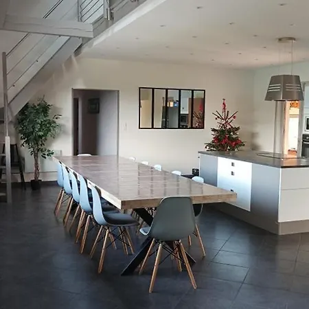 15 A 17 Personnes Avec Salle De Reunion בית נופש